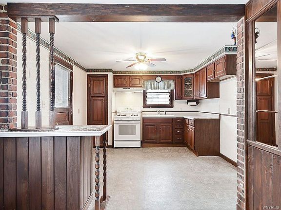 2nd image of 107 N Seine Dr