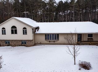 E2707 Nelsen Rd, Waupaca, WI 54981