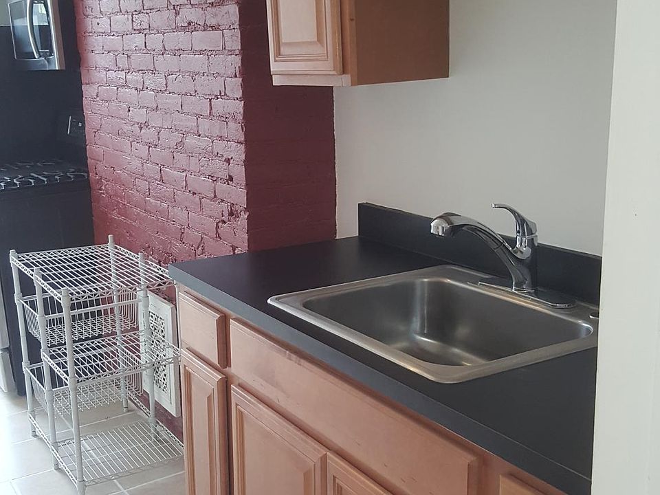1st image of 4415 Sansom St Floor 2
