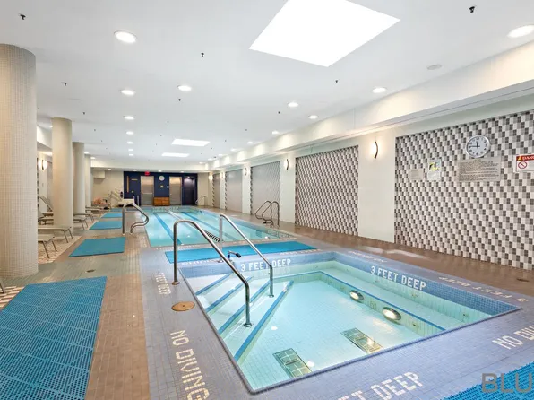 120 Riverside Boulevard image 11 of 16