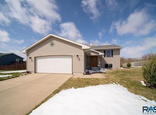 515 N Jenny Ave, Tea, SD 57064