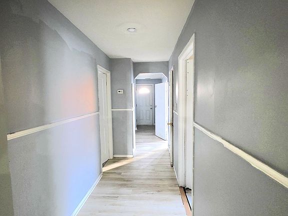 3rd image of 7178 Lancaster Ave