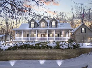 544 Grand Ridge Dr, Howard, OH 43028