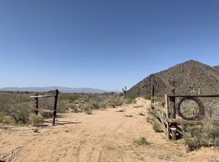 1022 S Bat Masterson Rd, Yucca, AZ 86438