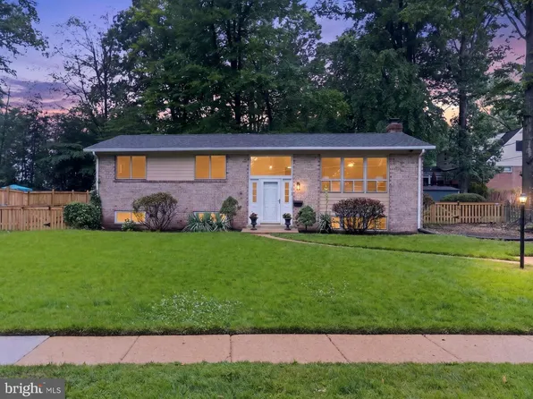 5502 Kempton Dr, Springfield, VA 22151