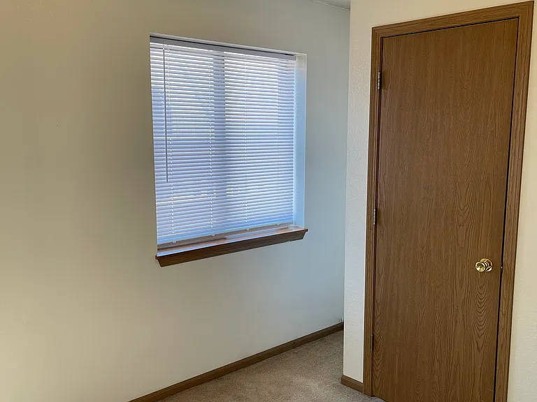 325 E College St #1611 — Photo 13