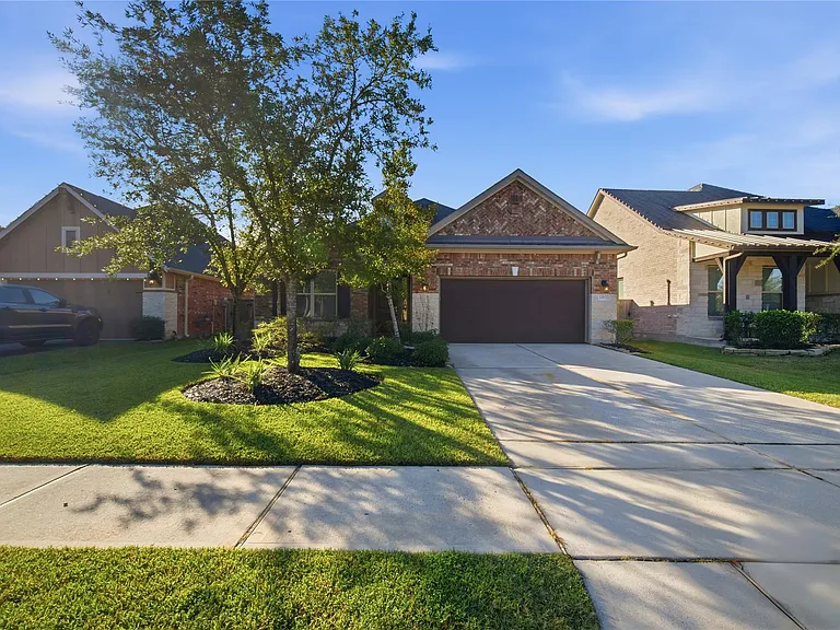 14915 Violet Willow Ct — Photo 1