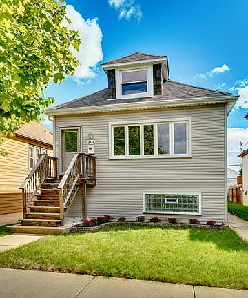 2nd image of 4533 N Melvina Ave