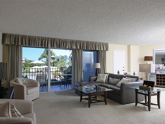 4th image of 1 Benjamin Franklin Dr APT 21