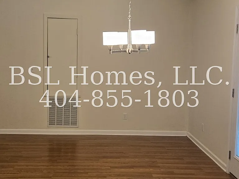 158 Riverchase Dr — Photo 4