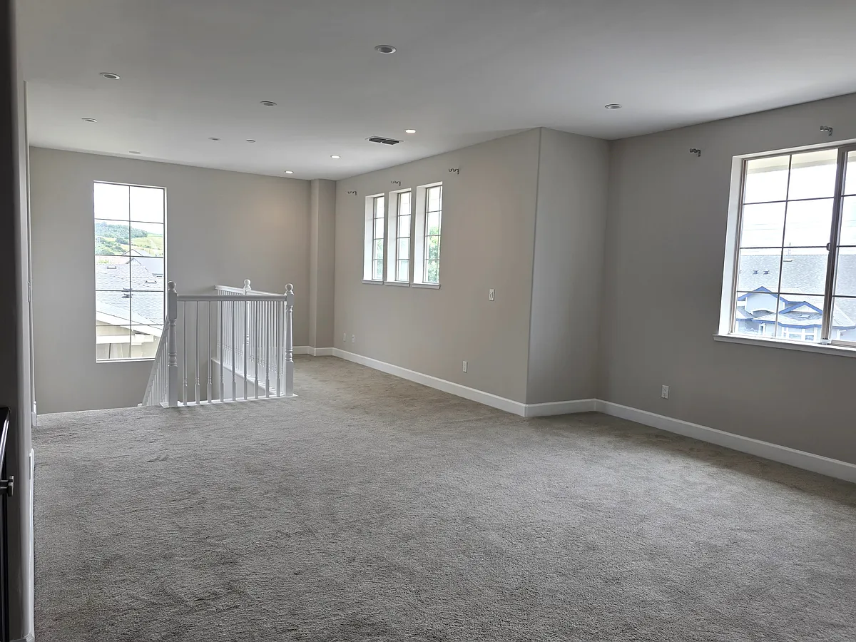 Building Photo - 530 Jean Marie Dr