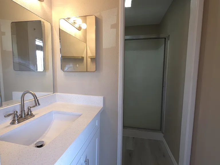 3828 N 32nd St #201 — Photo 15
