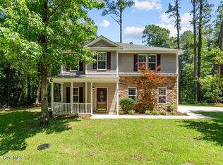 650 Ginseng Dr, Vass, NC 28394
