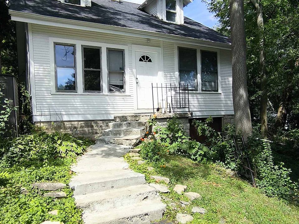 1st image of 336 Oak Ave