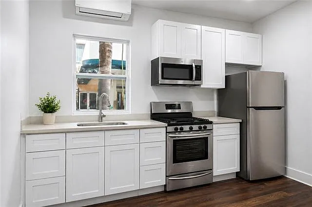 2021 Saint Charles Ave #1A — Photo 6