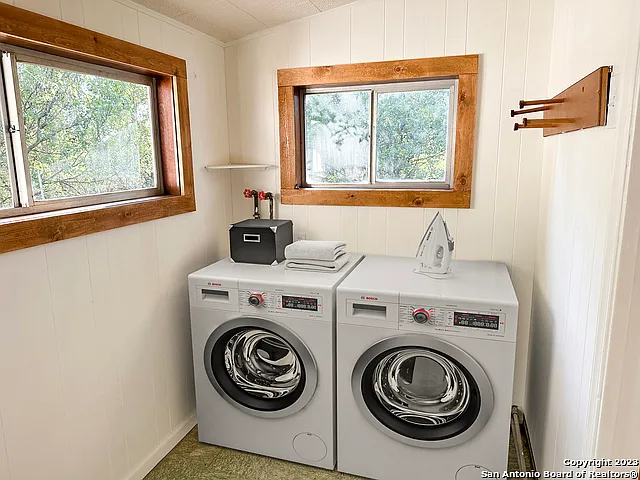 502 Cypress St — Photo 15