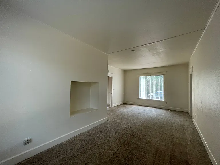237 E 15th Ave — Photo 12