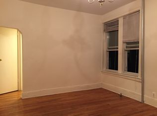 2517 34th St APT 1F, Astoria, NY 11103