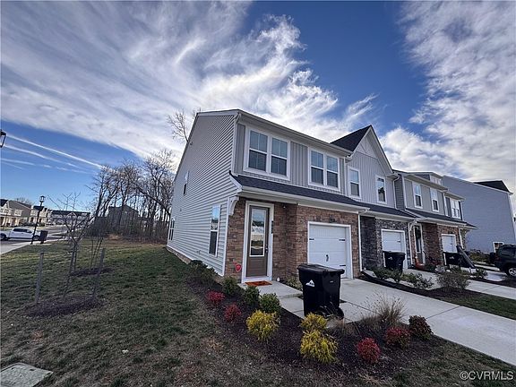 2nd image of 680 McCormick Farm Dr