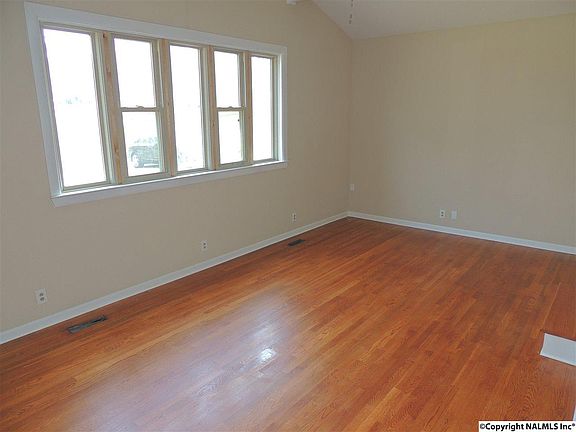 2nd image of 11418 Hillwood Dr SE