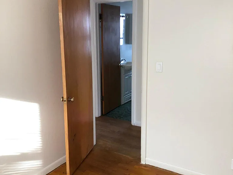 1249 Eastern Pl NE — Photo 11