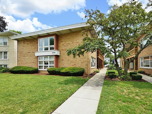 2nd image of 1341 N Harlem Ave APT 6