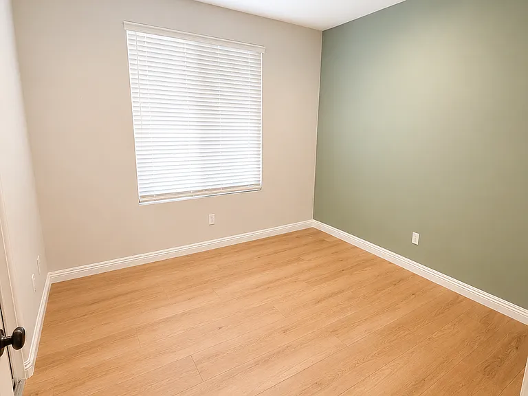 147 Lockford — Photo 10