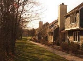 21 Village Dr, Basking Ridge, NJ 07920