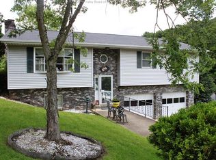 5302 April Cir, Cross Lanes, WV 25313