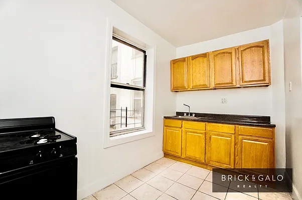 Rented by BRICK & GALO REALTY CORP | media 8
