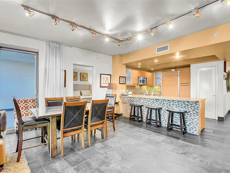 322 Karen Ave #2301 — Photo 22