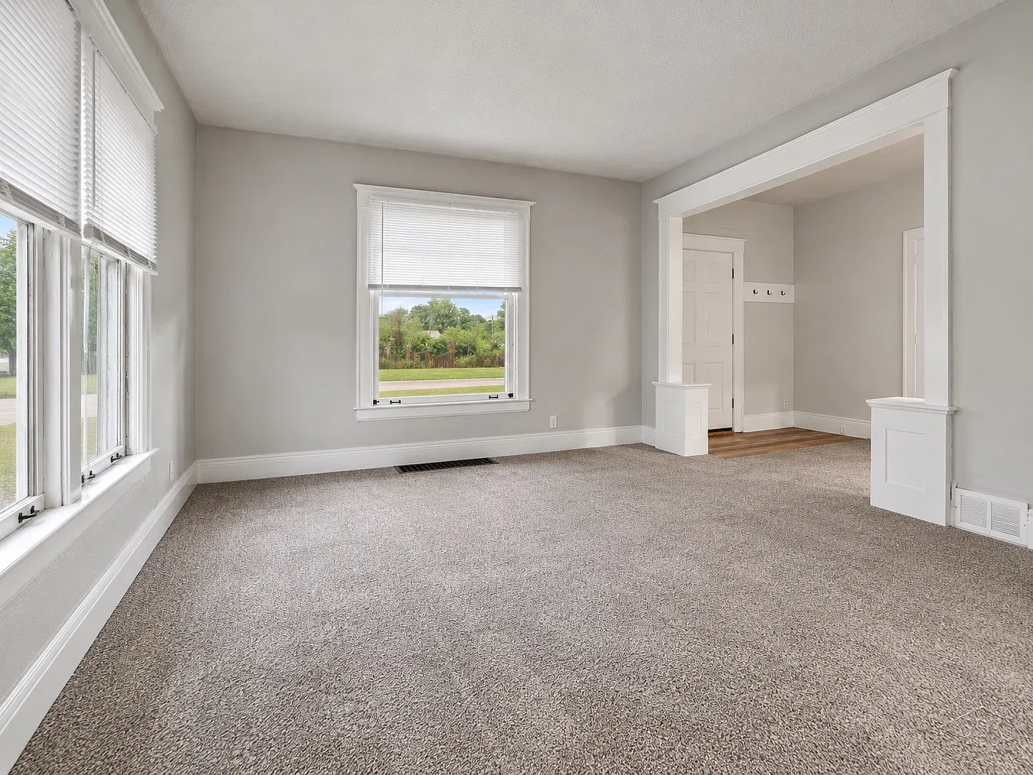 1 bed, 936 sqft, $900 — Photo 2