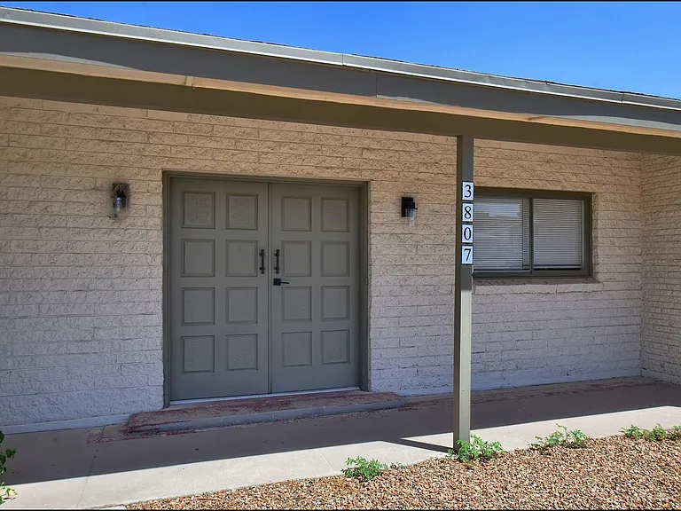 3807 Waymore Dr — Photo 3