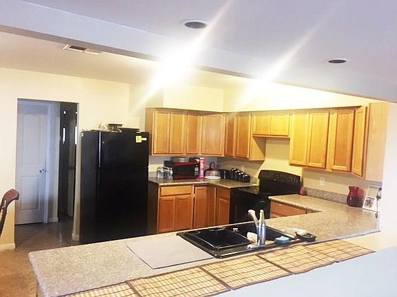 2nd image of 5811 Pratt Dr