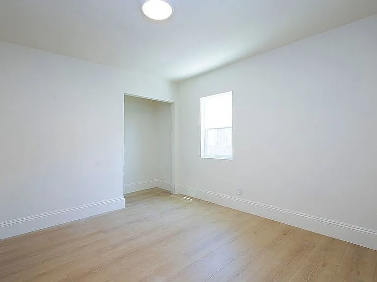914 E Martin Luther King Junior Blvd — Photo 18