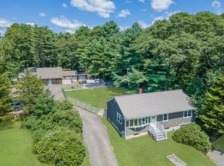 201 Peckham Rd, Acushnet, MA 02743