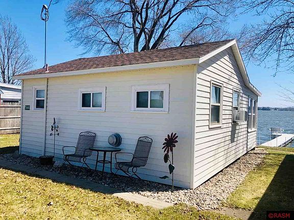 2nd image of 544 Doran Dr