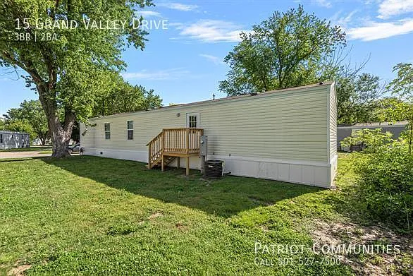 15 Grand Valley Dr — Photo 4