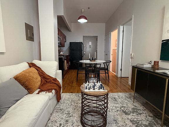 3rd image of 112 Lincoln Ave APT 111