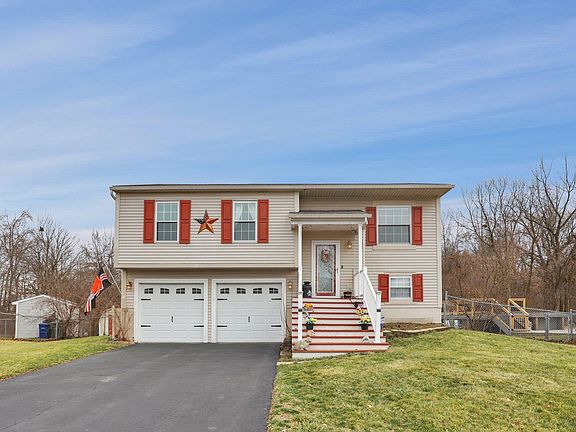2nd image of 2464 Creekwillow Pl