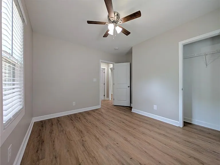1377 Pine Ave — Photo 10