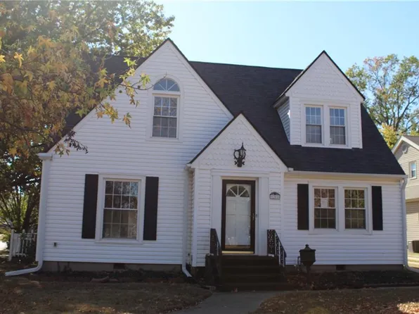 1201 W 4th St, Coffeyville, KS 67337