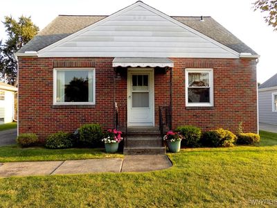 64 Oakridge Ave, Buffalo, NY, 14217