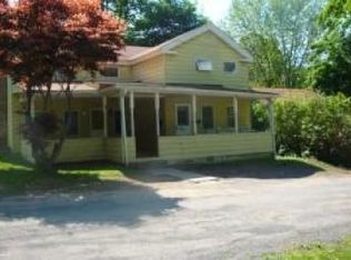 512 Chestnut Ave, Hawley, PA 18428