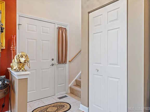 3rd image of 251 Abington Ln
