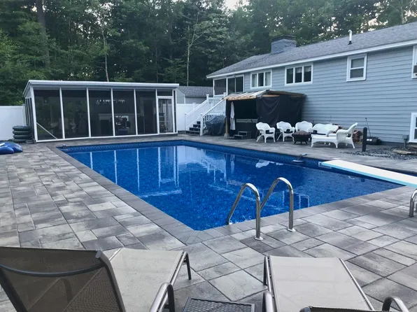 51 Margate Drive, Auburn, NH 03032