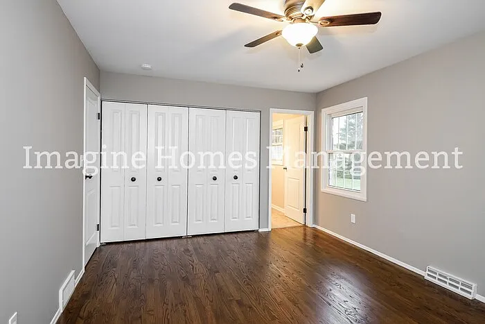 1655 Barlow Rd — Photo 5