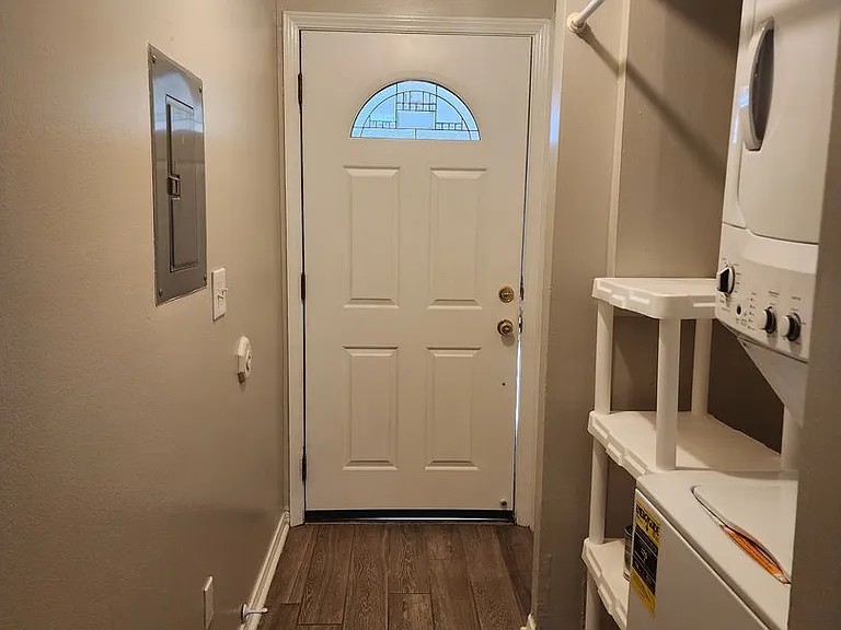 6568 Harbour Blvd — Photo 7