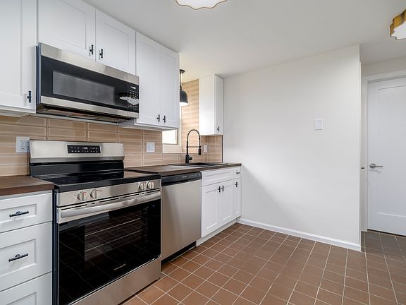 4th image of 50 Victory St #1