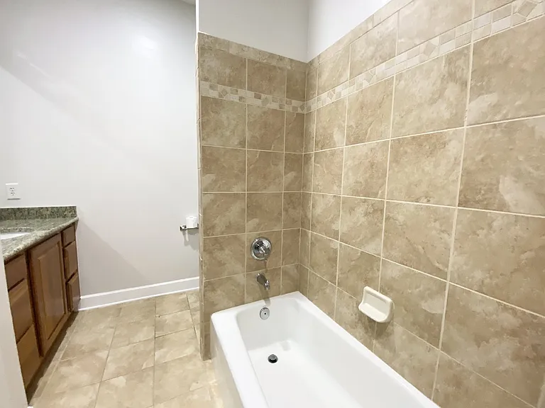33 Augustine Rd — Photo 7